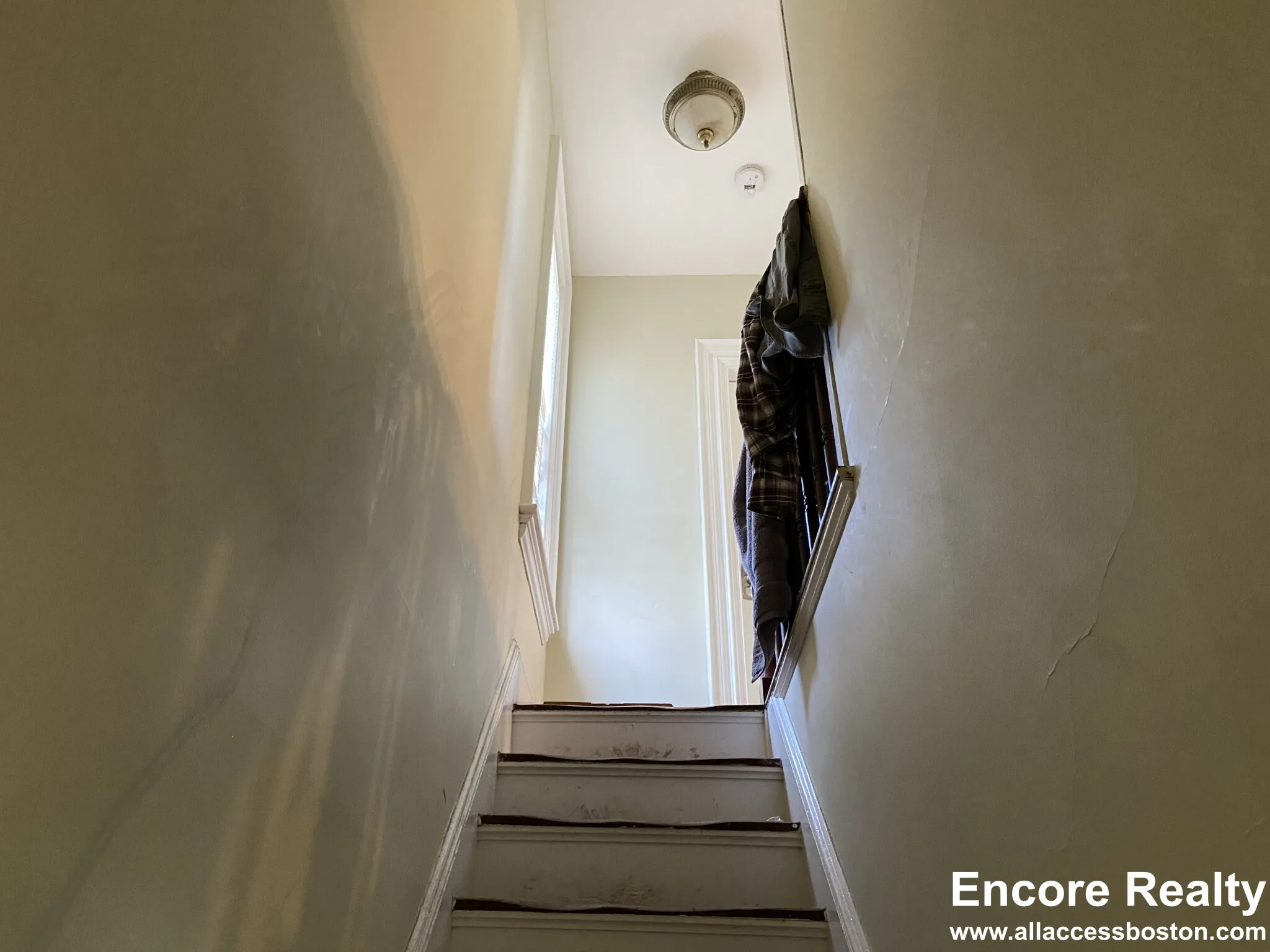 75 Alleghany St, Mission Hill