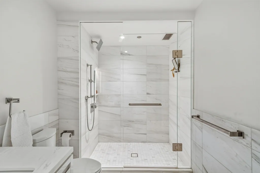 150 Seaport Blvd, Seaport District