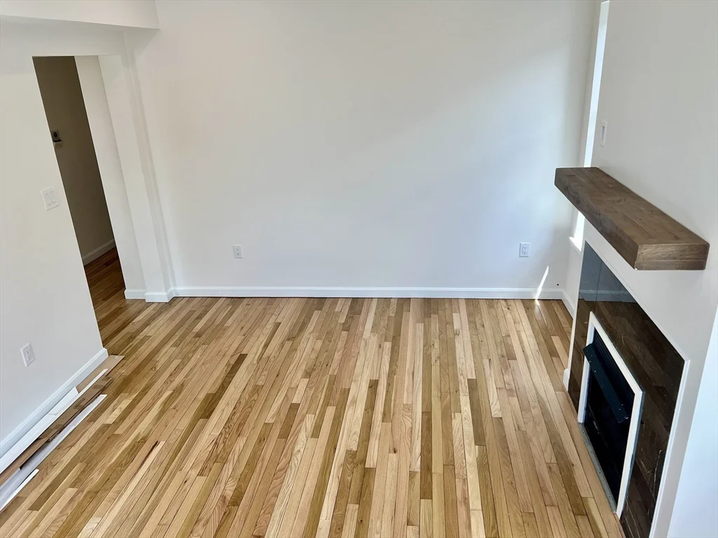 257 Pleasant St, Worcester