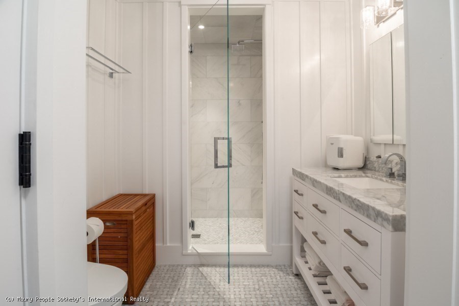 59 South Shore Rd, Surfside