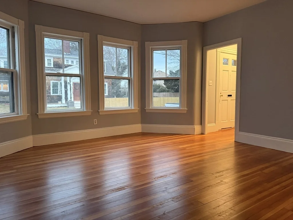 5 Lothrop St, Downtown