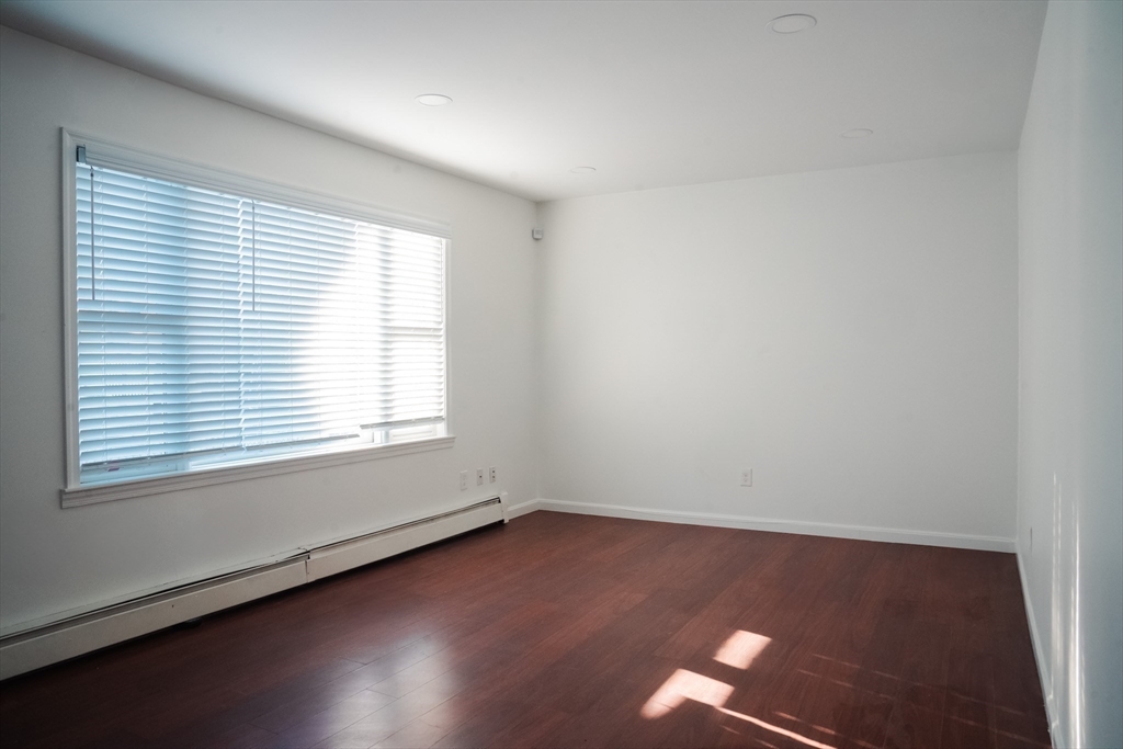 82 Mclellan St, Dorchester