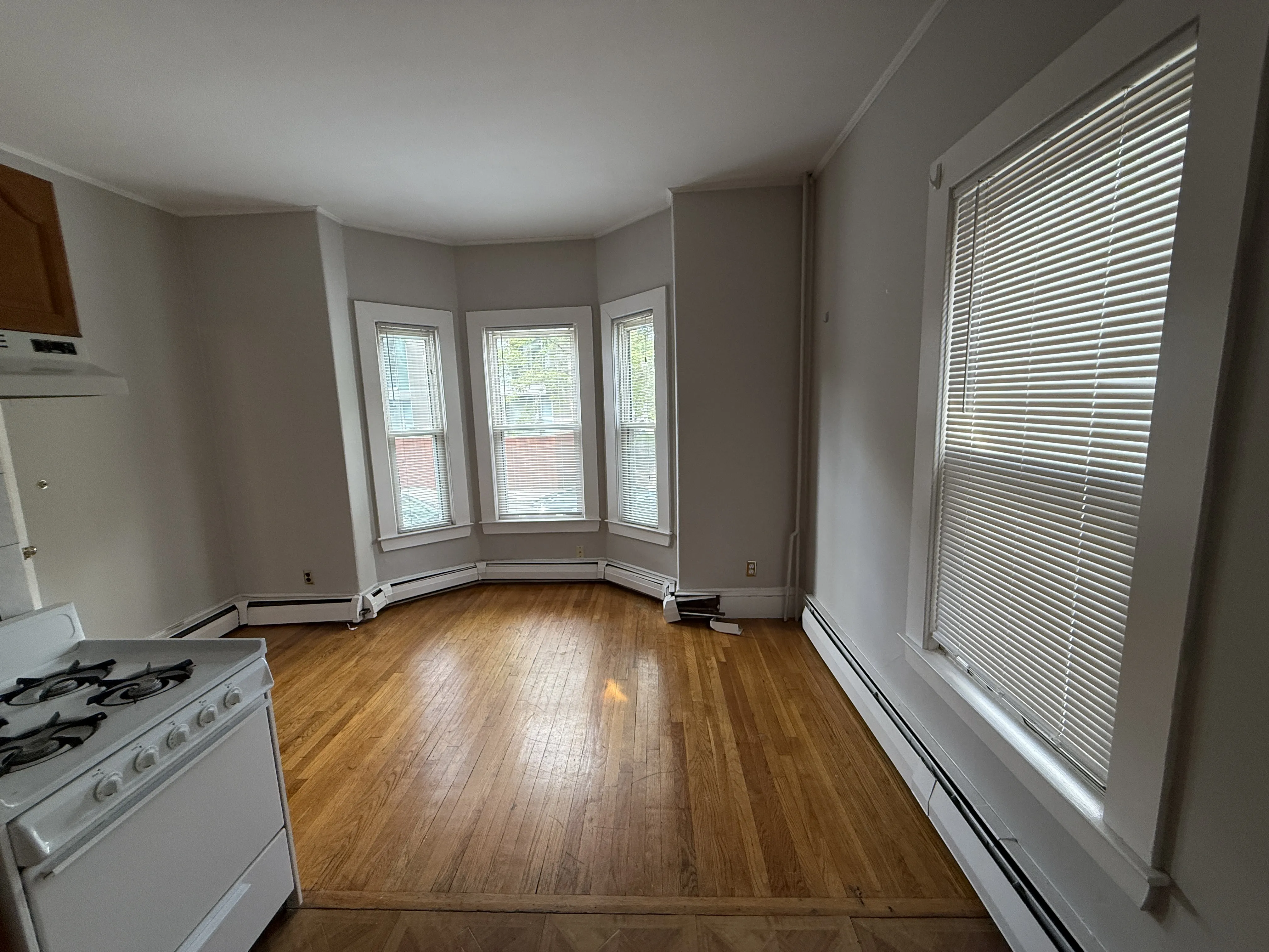 220 Banks St, Riverside