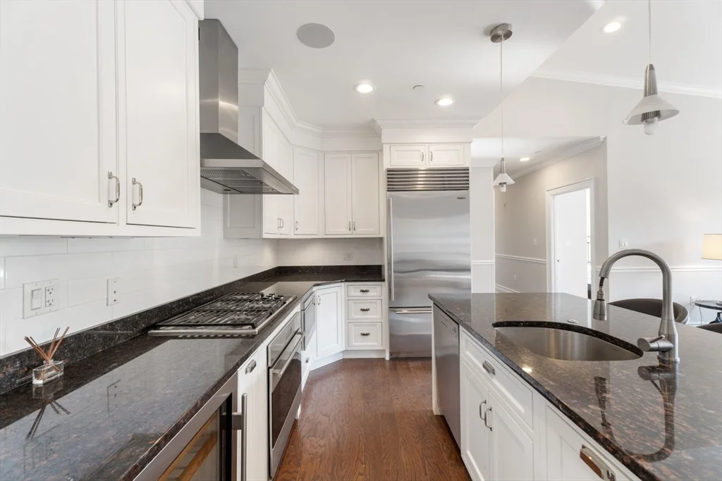 616 East 4th St, South Boston