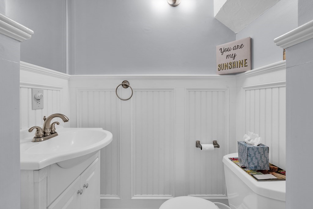 166 Quincy Shore Dr, Quincy