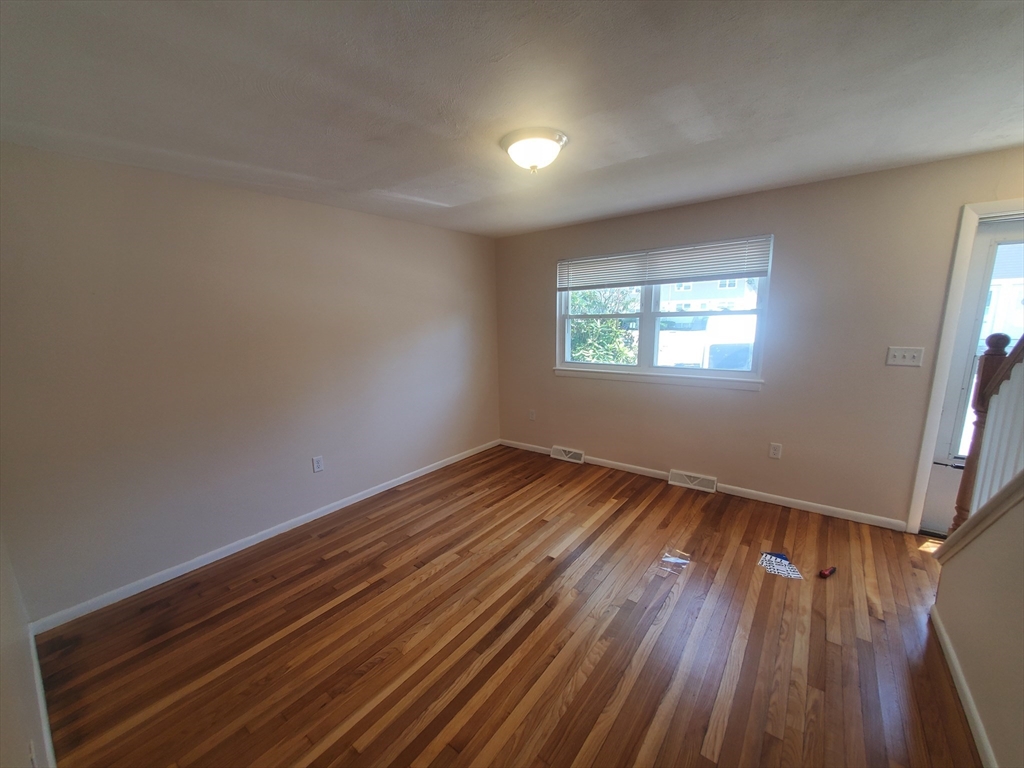 174 Pine St, Holbrook