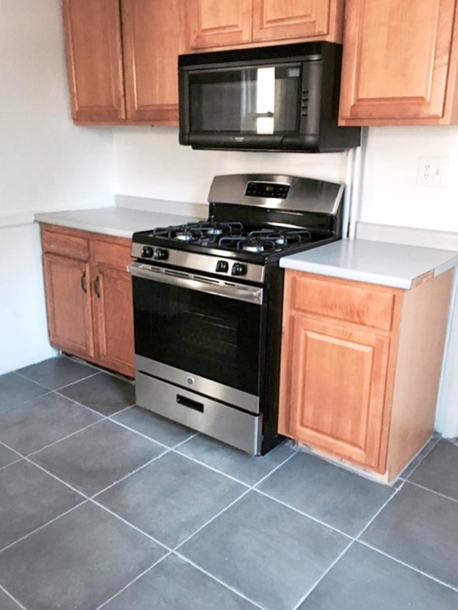2 bed, 1 bath apartment for rent at 14 Charles E Ryan Unit 1, Ball Square — photo 5 of 8