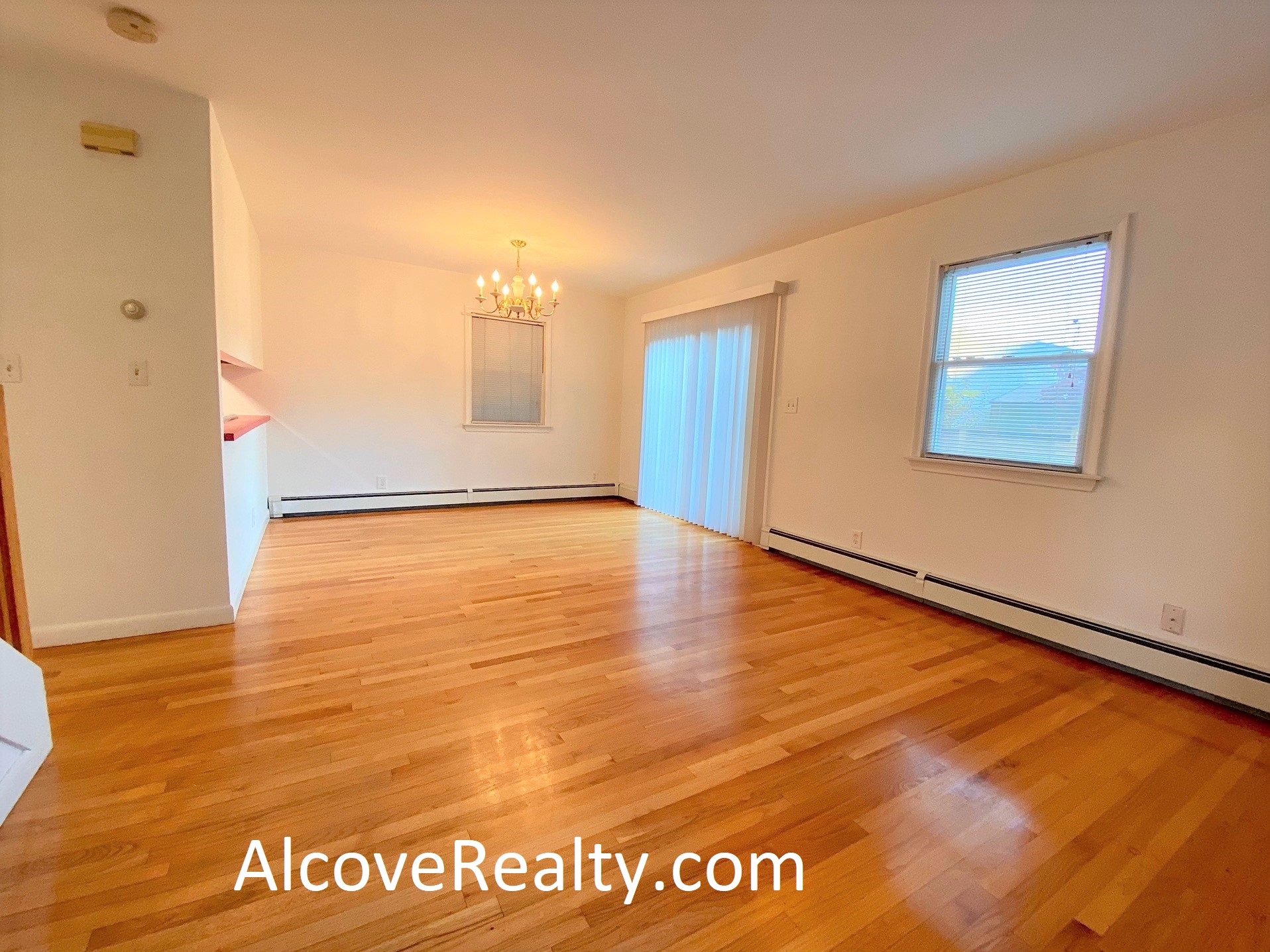 2.5 bed, 2 bath apartment for rent at 30 Dimick St Unit 1, Inman Square — photo 2 of 12