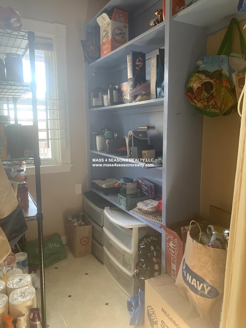 22 Fisher Ave, Mission Hill