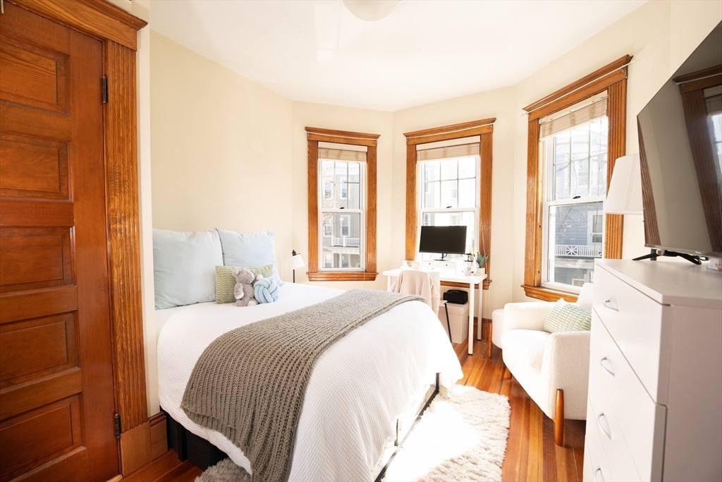 10 Ticknor St, South Boston