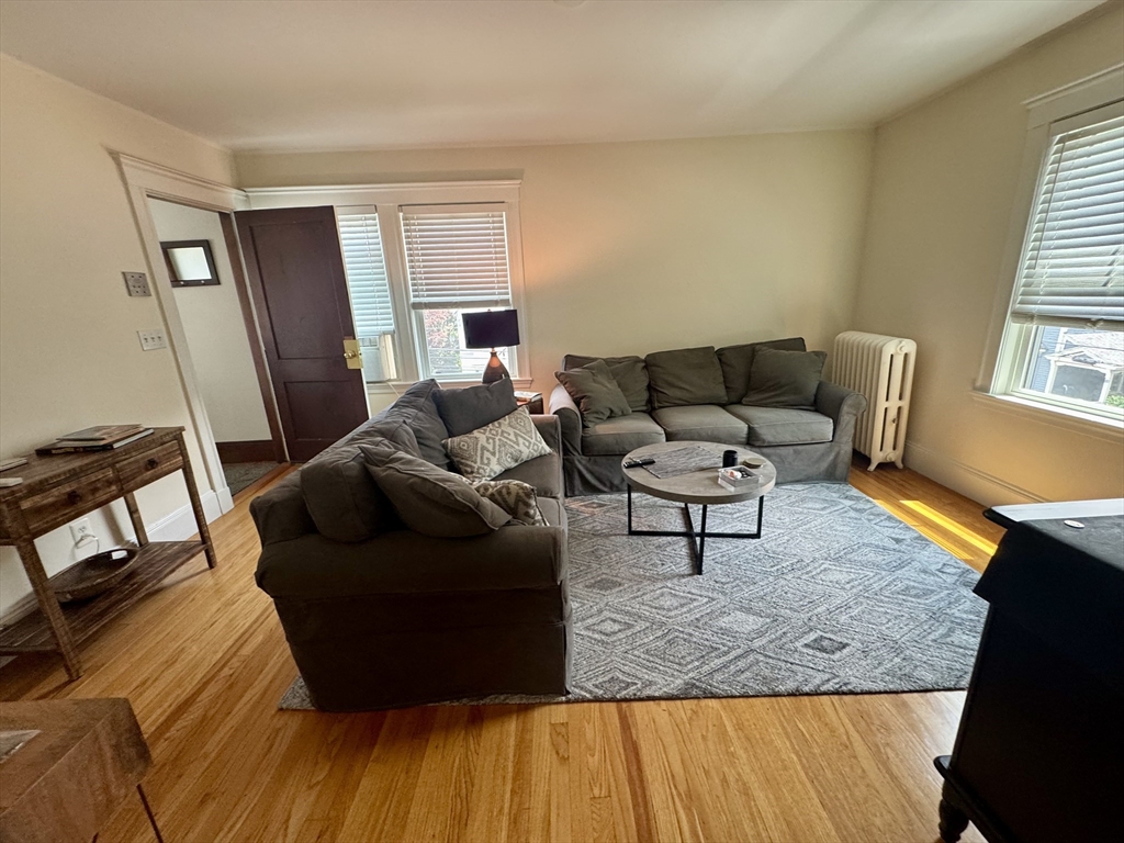 49 St John St, Jamaica Plain