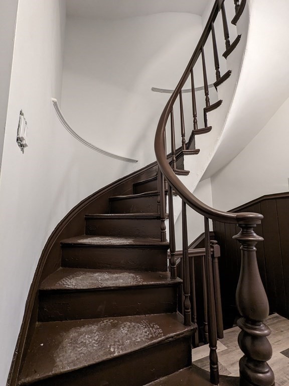 4 bed, 3 bath apartment for rent at 207 Athens St Unit 1, South Boston — photo 5 of 18