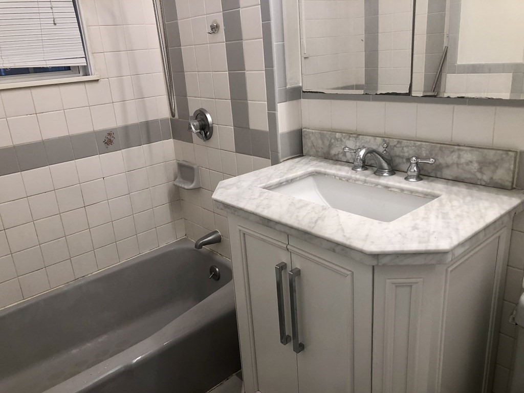 15 Braemore Rd, Brighton