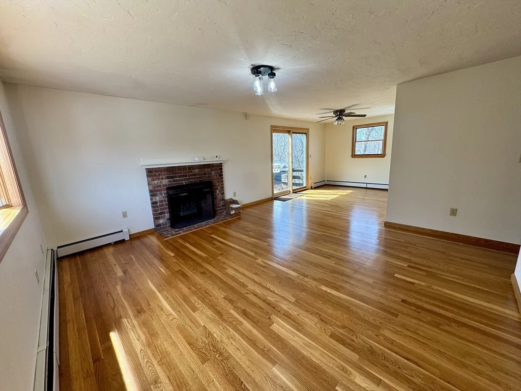 15 Curlew St, West Roxbury