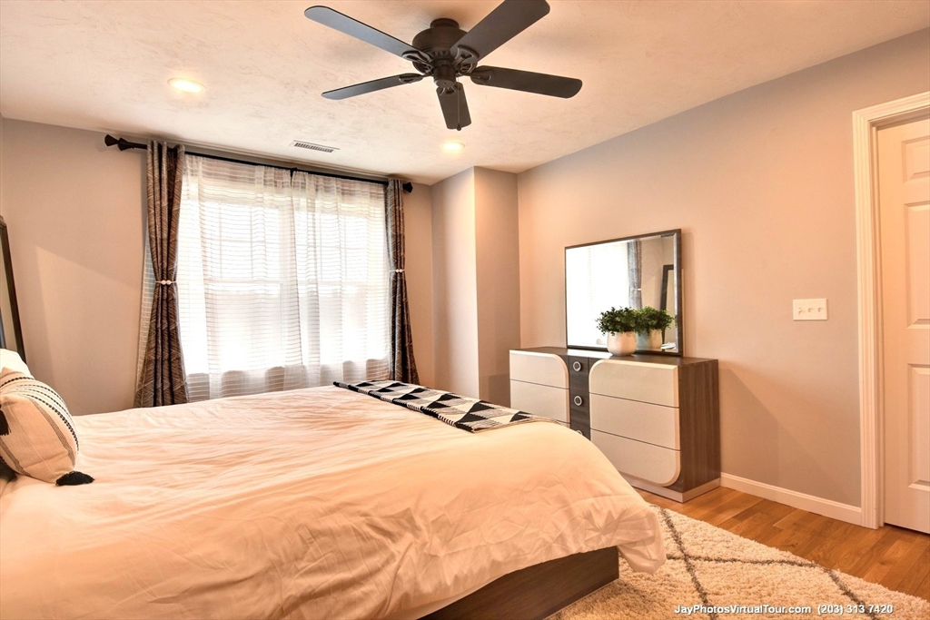 110 Apricot St, Webster Square