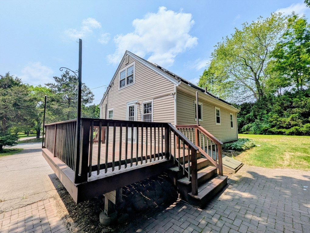 1 Conlyn Ave, Franklin