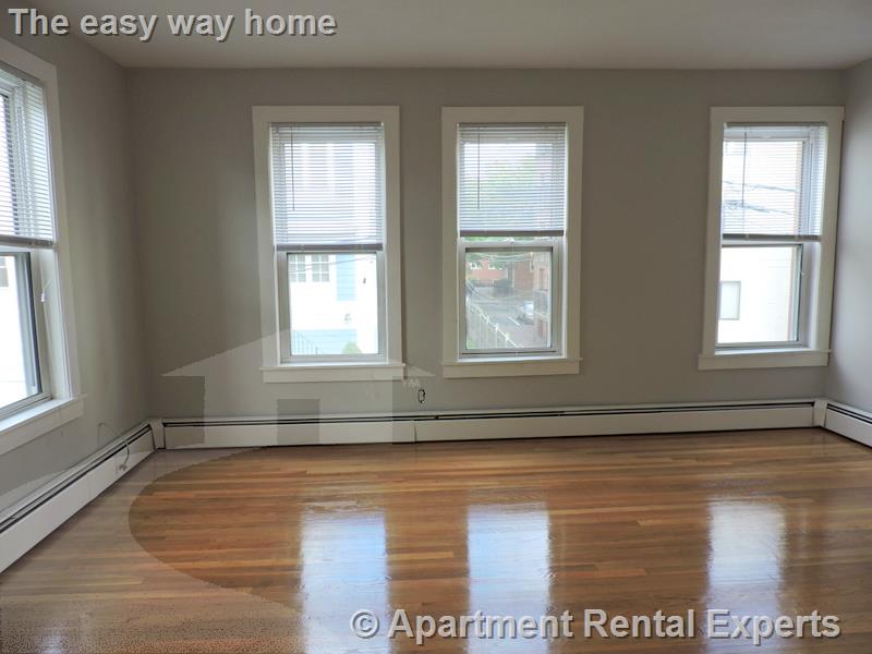 25 Elmer St, Harvard Square