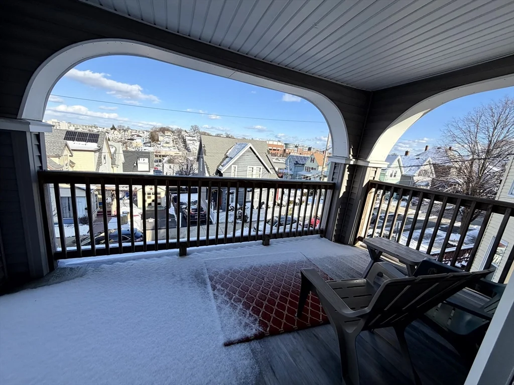 21 Oakland Ave, Everett