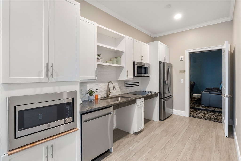 320 Middlesex Ave, Medford