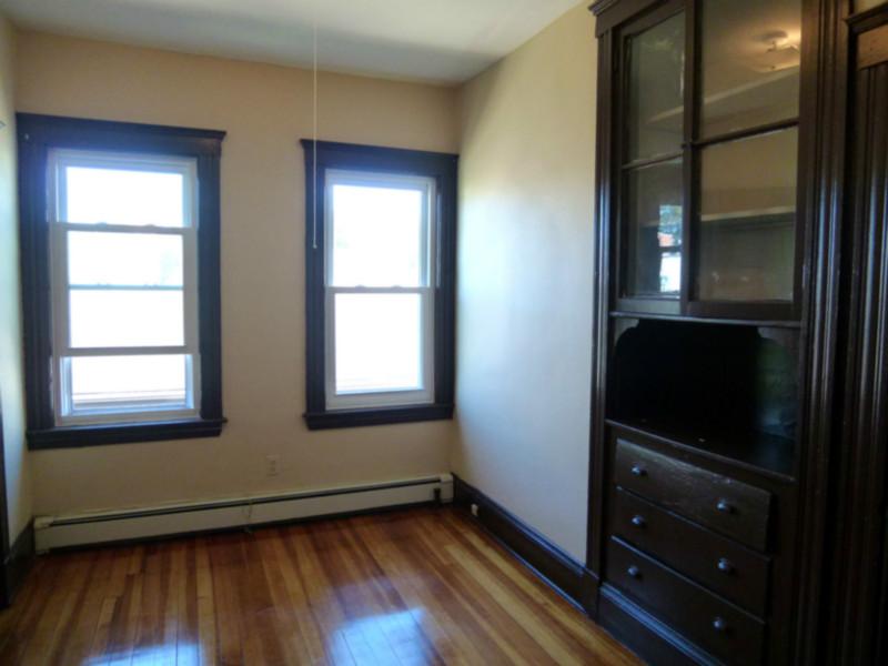 122 Columbia St, The Port