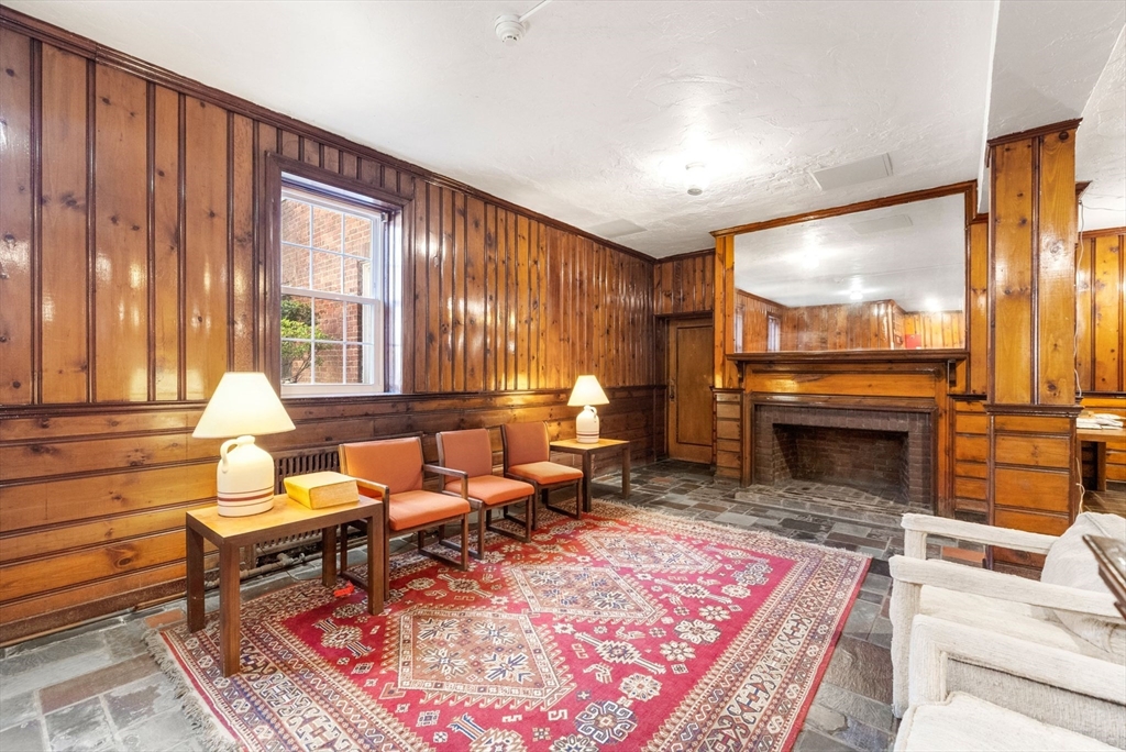 1716 Cambridge St, Mid-Cambridge