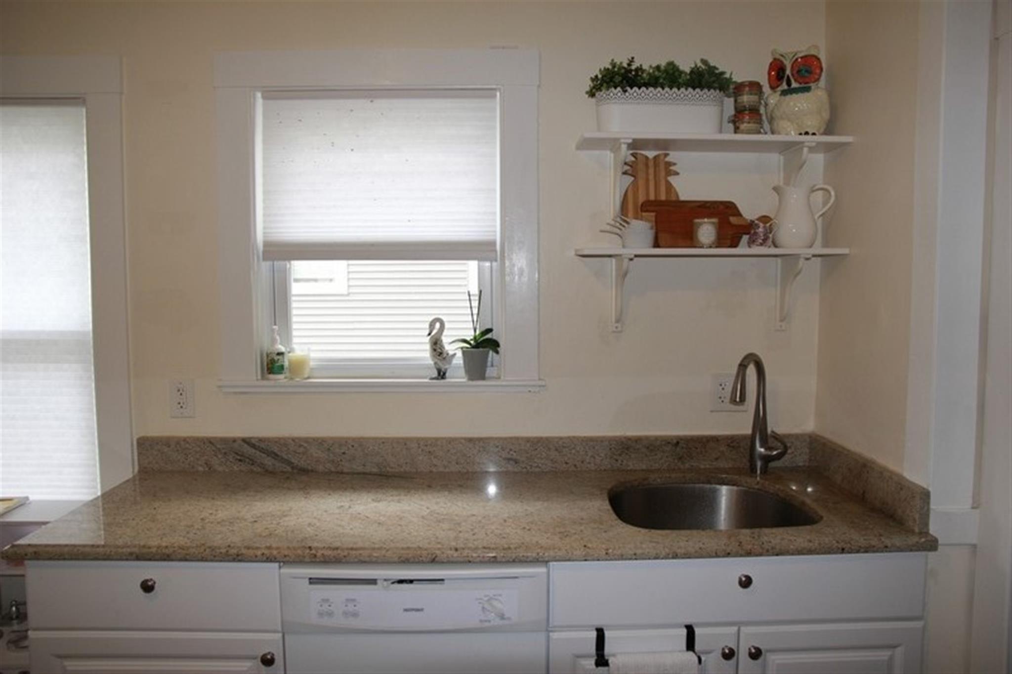 2.5 bed, 1 bath apartment for rent at 42 Standish St Unit 1, Huron Village — photo 6 of 14