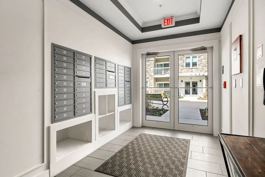 130 University Ave, Westwood
