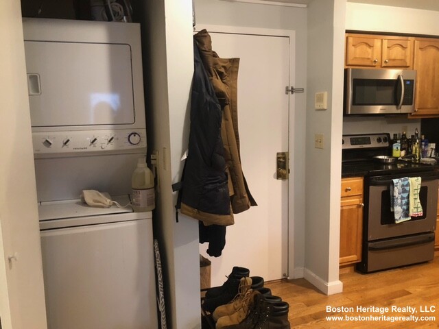 2 bed, 1 bath apartment for rent at 3 Douglass Park Unit 417, Fenway — photo 5 of 10