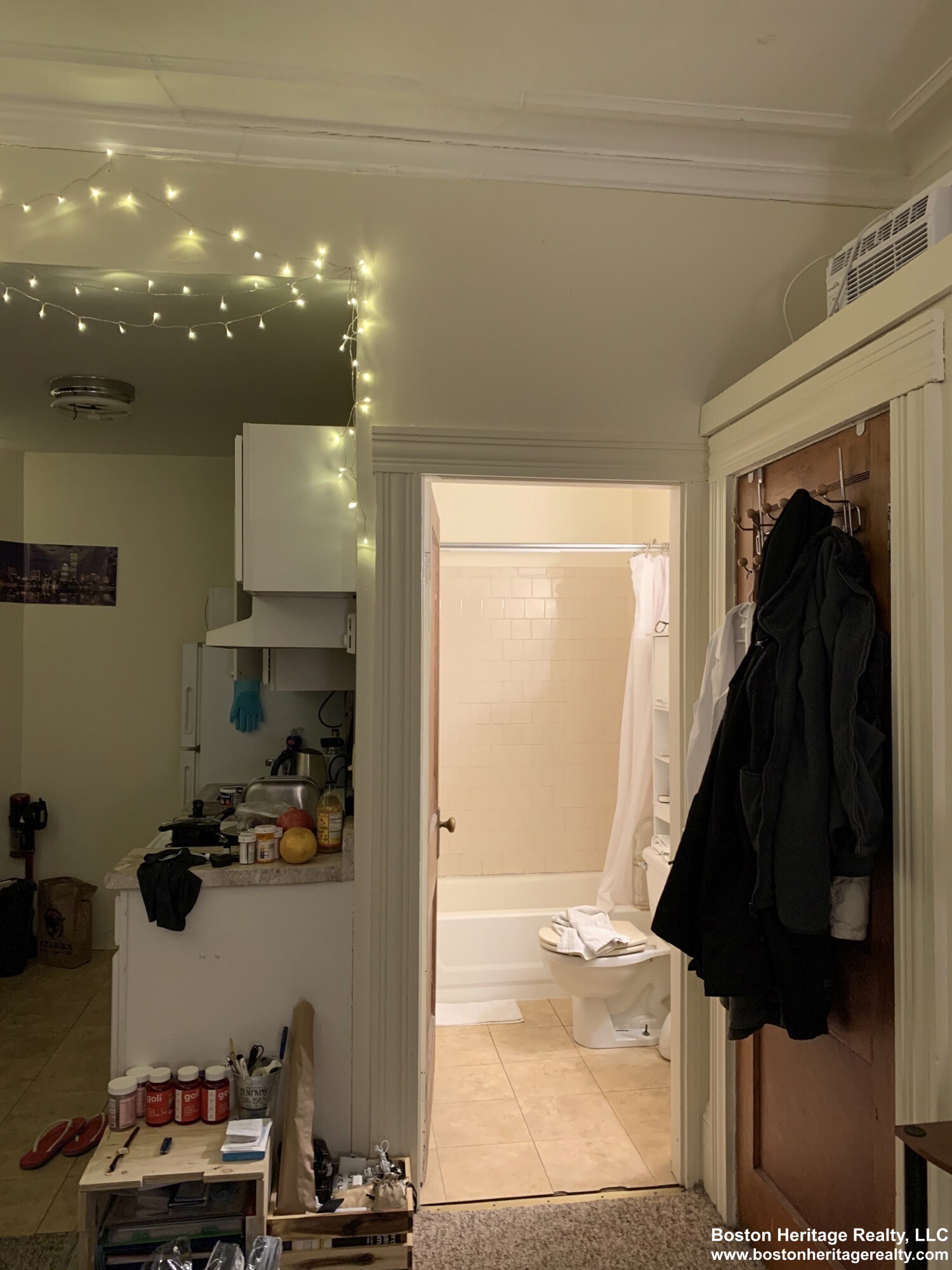 Studio bed, 1 bath apartment for rent at 12 Symphony Rd Unit 3, Fenway — photo 2 of 4