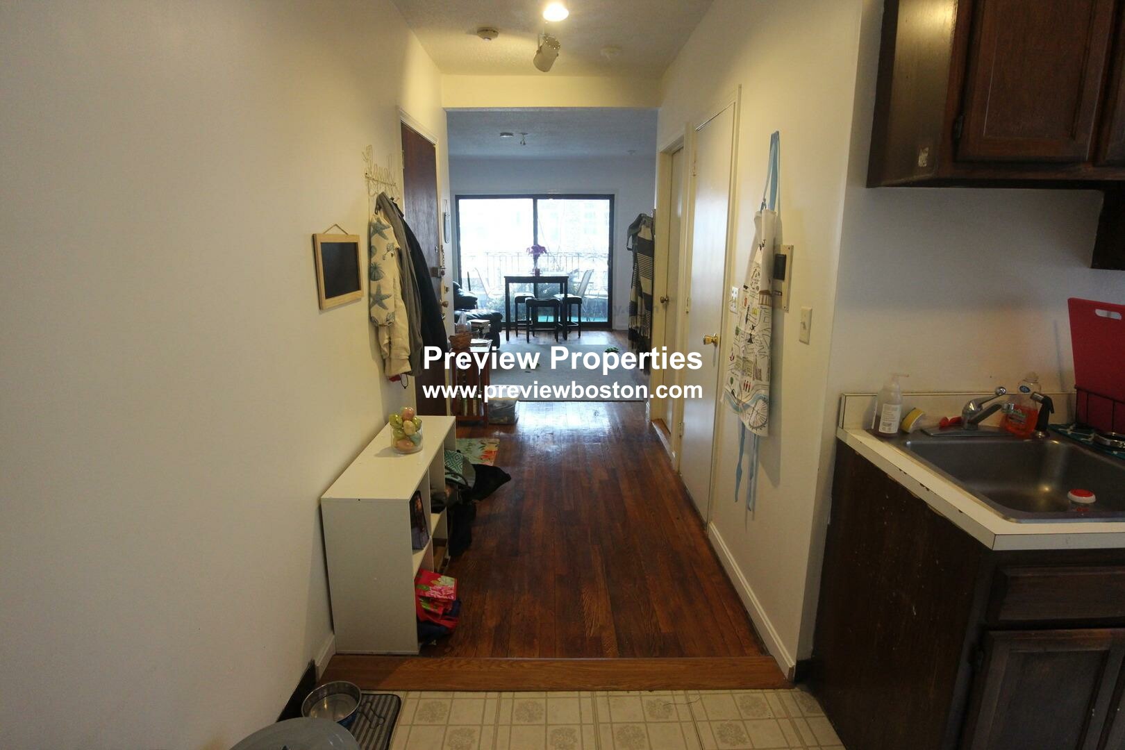 317 Summit Ave, Brighton