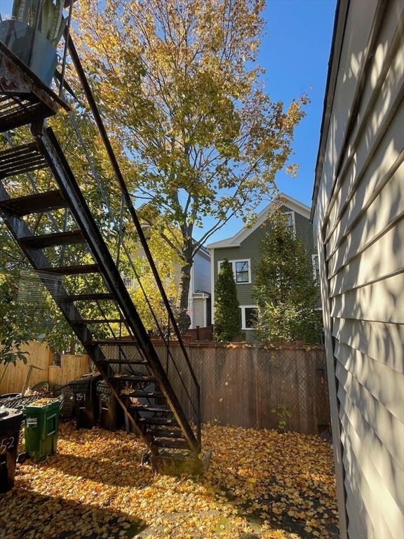 25 Andrew St, Cambridgeport