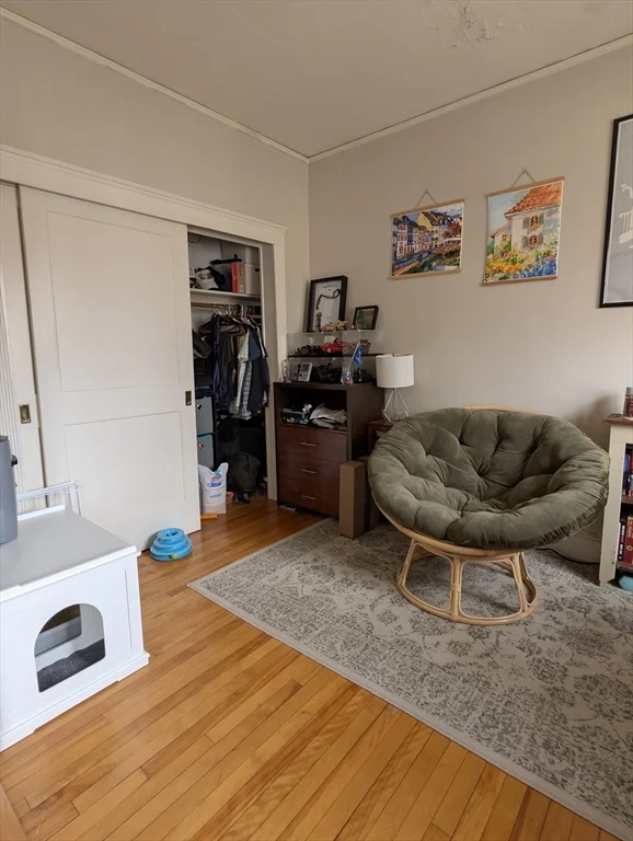 176 Winthrop Rd, Washington Square