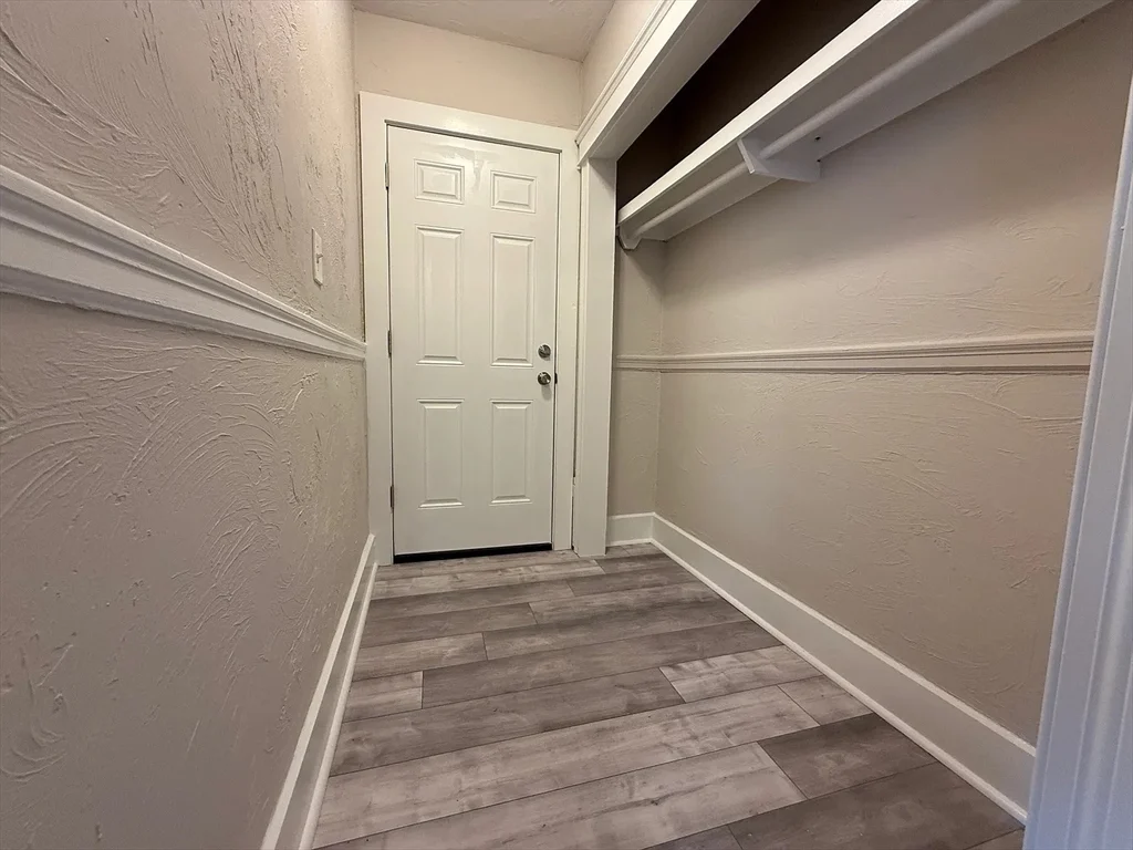 1301 Main St, Worcester