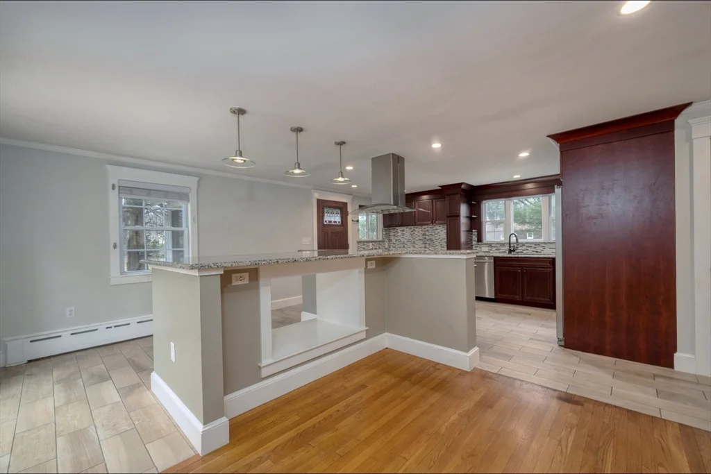 314 Central St, Avon