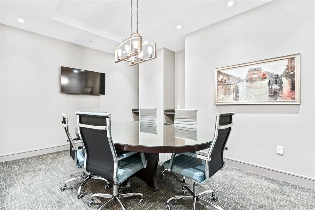 121 Portland St, North End