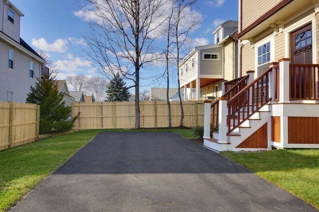 276 Waverley Ave, Watertown