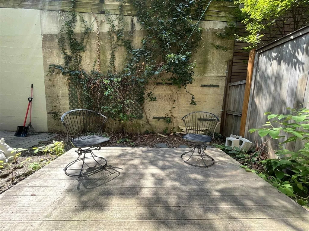 11 Cazenove St, South End