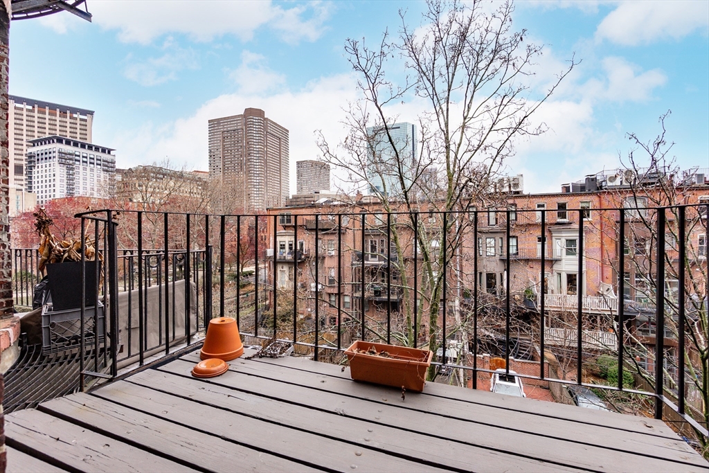 209 W Newton St, South End