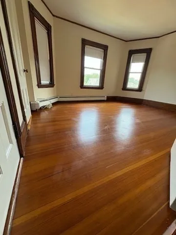 664 Washington St, Oak Square