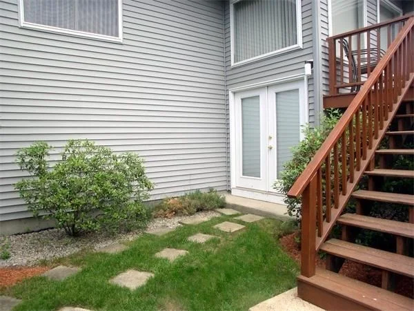 421 Captain Eames Cir, Ashland