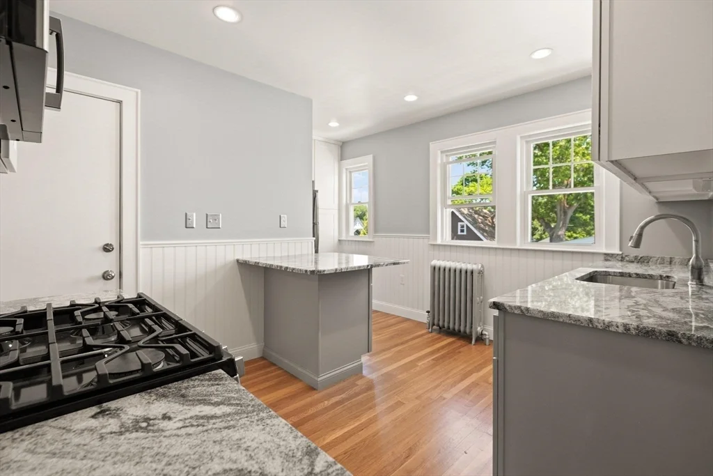 1521 Centre St, West Roxbury
