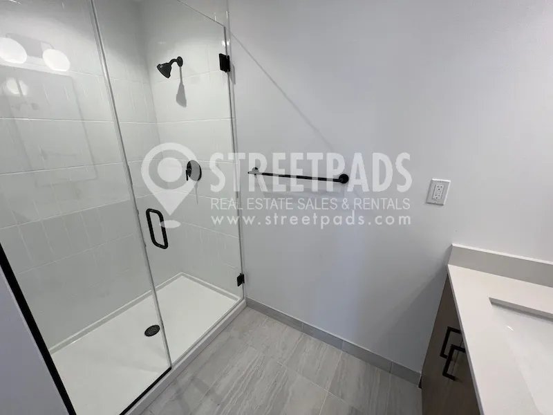 199 Gardner St, West Roxbury