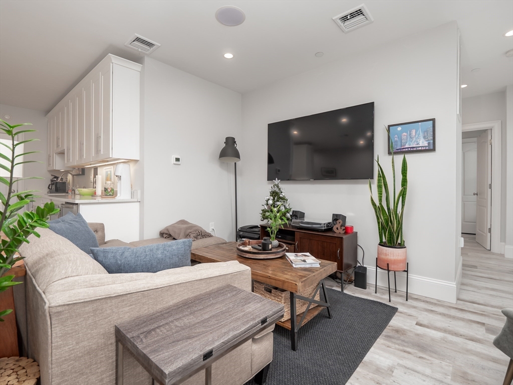 45 L St, South Boston