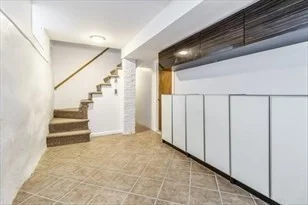 13-1R Mansfield St, Allston