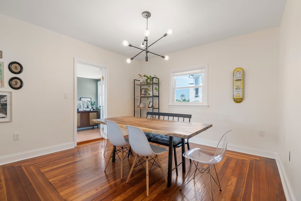 62 Park Ave, Winthrop