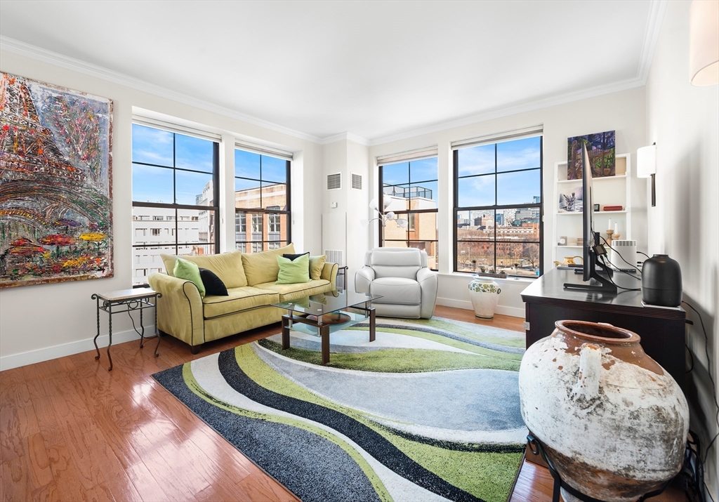 519 Harrison Ave, South End