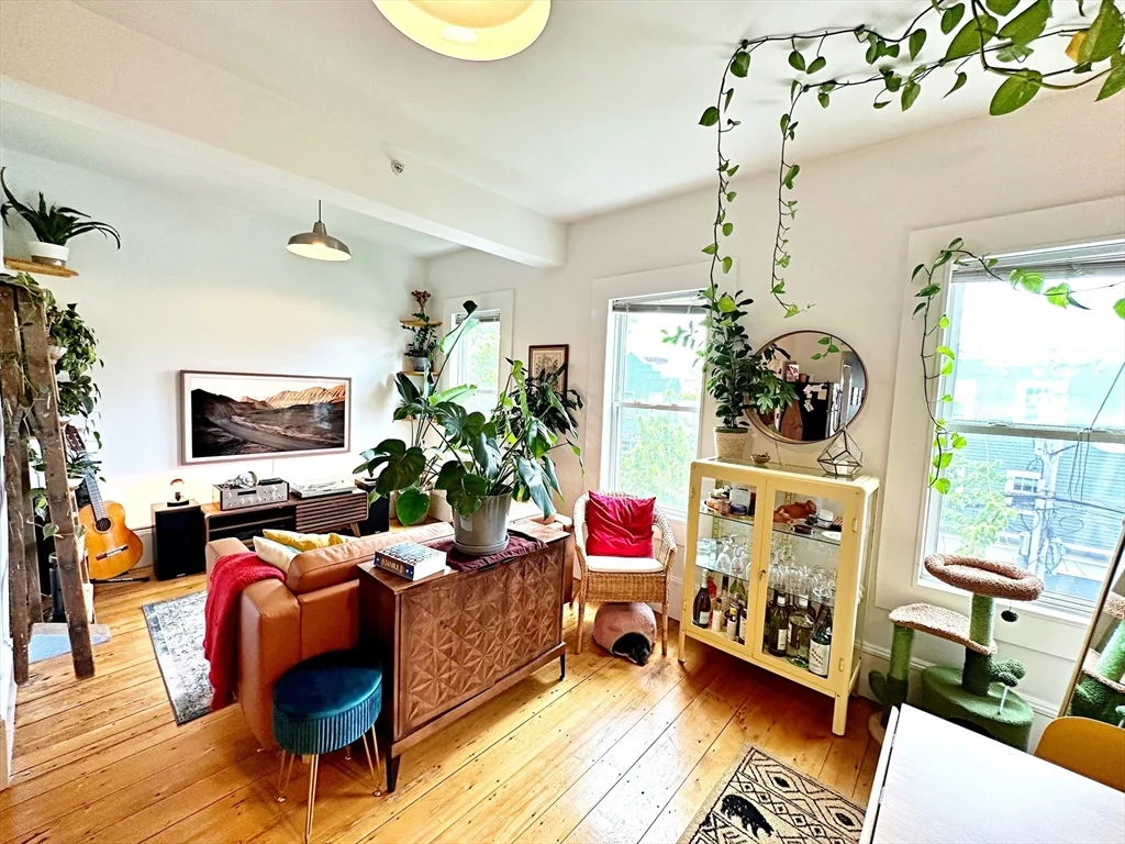 264 Sumner St, East Boston