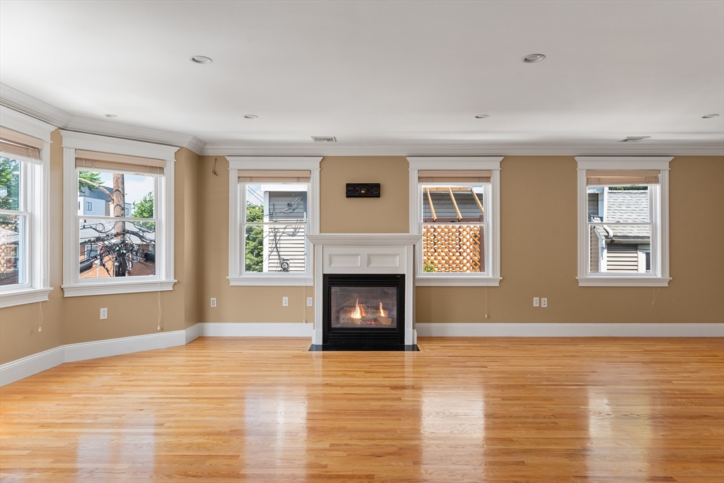 210-212 W 9th St, South Boston