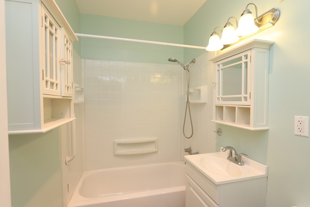 24 Juniper St, Brookline Village