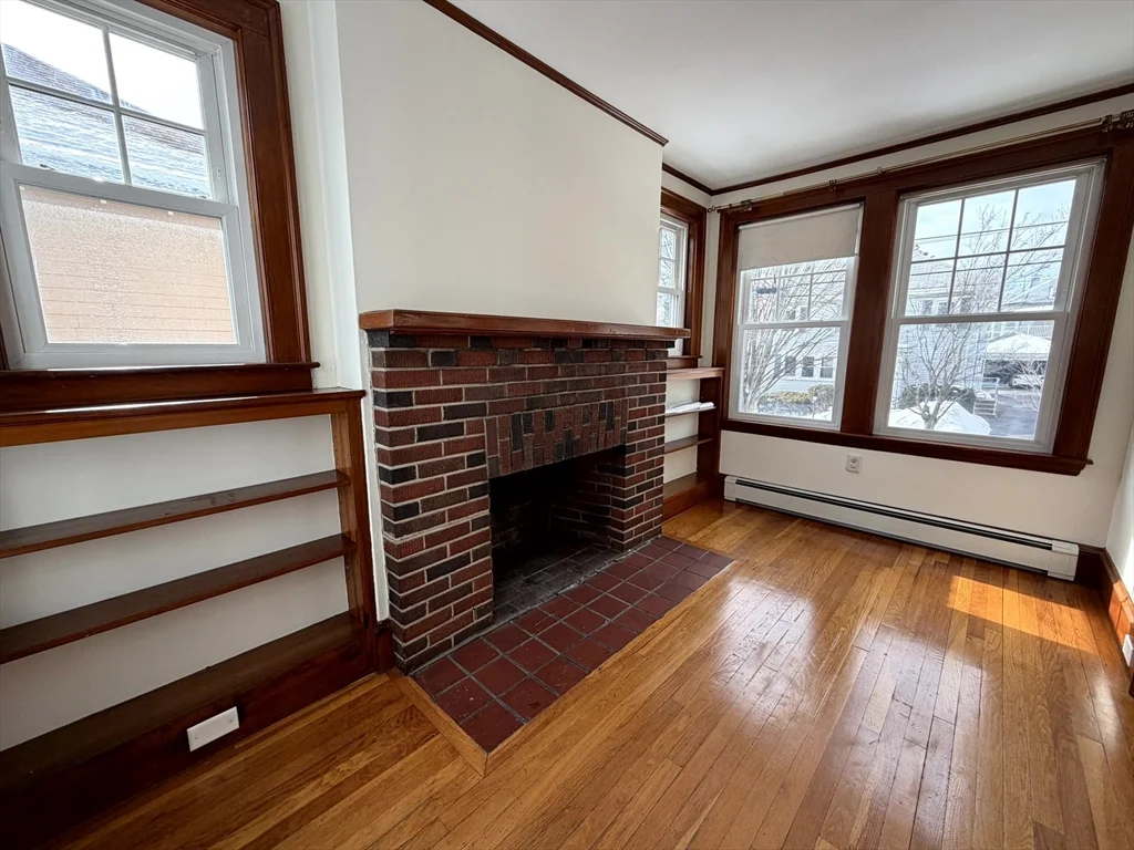 31 Oakley Rd, Watertown